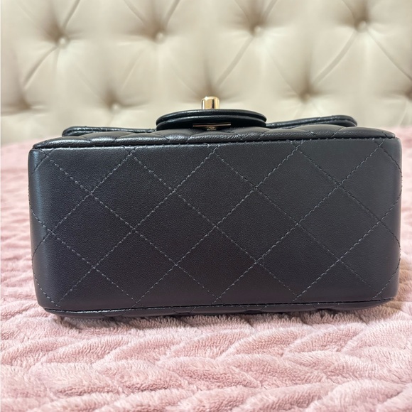 **SOLD** Chanel Square Mini - Picture 5 of 9